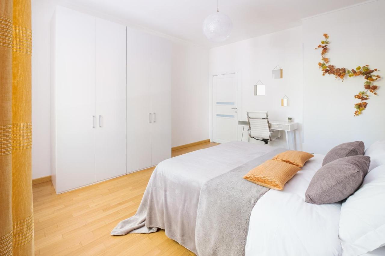 2-Bedroom Apartment In Alba With Free Parking And Air Conditioning Kültér fotó